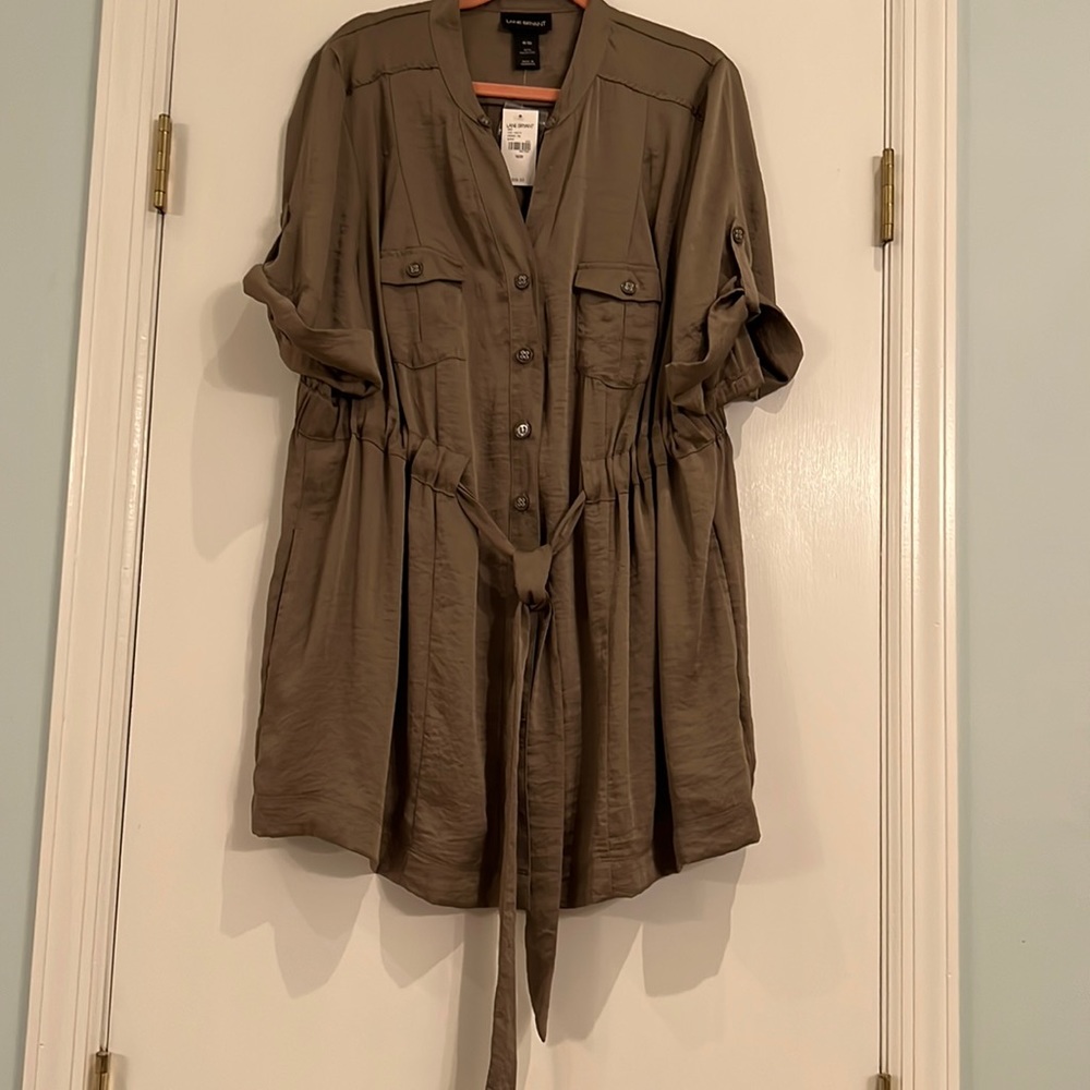 NWT Lane Bryant short sleeved button down tie waist blouse, size 18/20